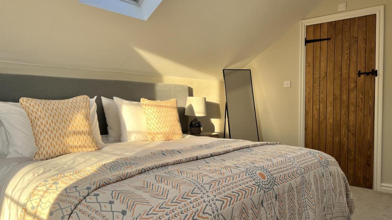 Finwood Green Farm Holiday Cottages-The Calf Shed And The Milk Parlour Henley-in-Arden Exterior photo